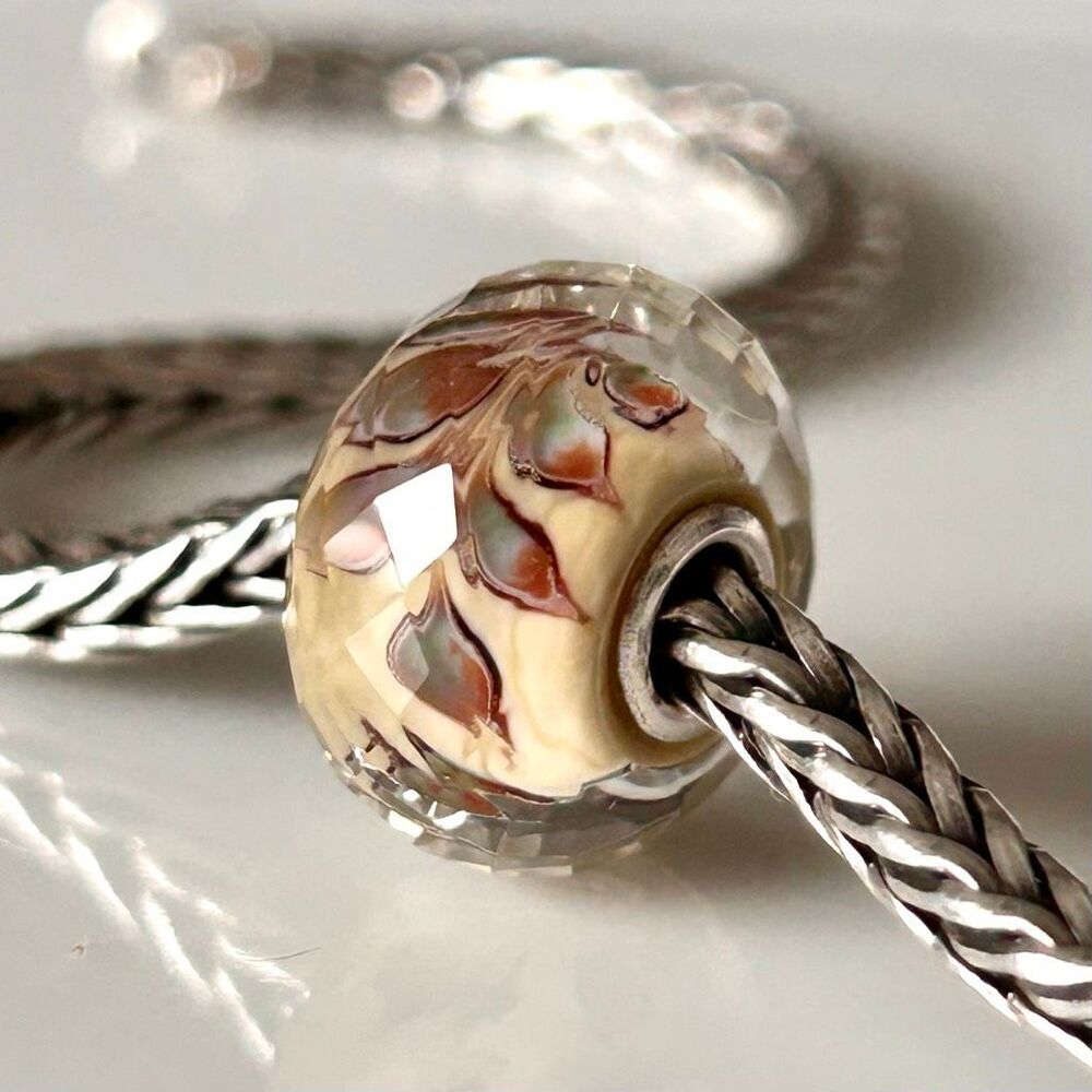 TROLLBEADS Swaying Leaves Facet LAA 925S & Macrow Smooth Smoky Brown Quartz - Picture 5 of 9